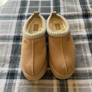 UGG Tazz || Sand Platforms